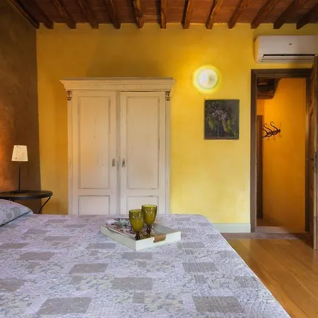 Villa Podere Santa Croce 10, Emma Radicondoli